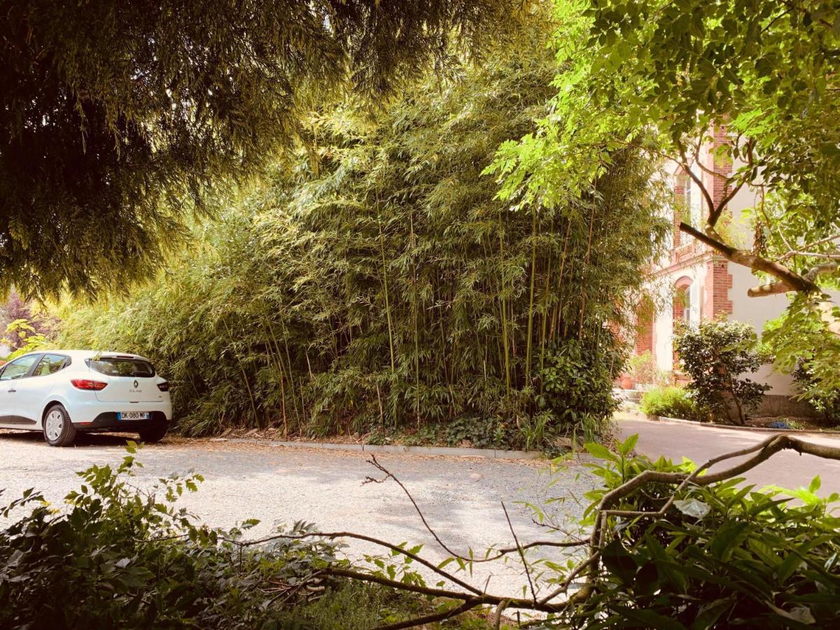 La Villegiature Κουτάνς Εξωτερικό φωτογραφία